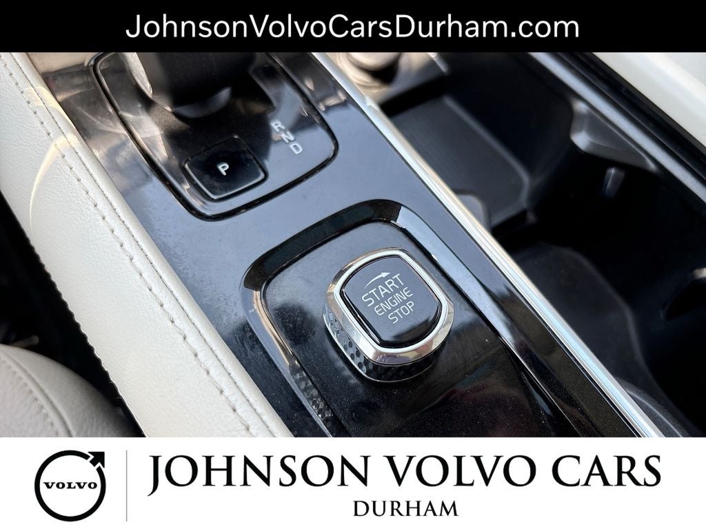 2023 Volvo XC90 B5 Core