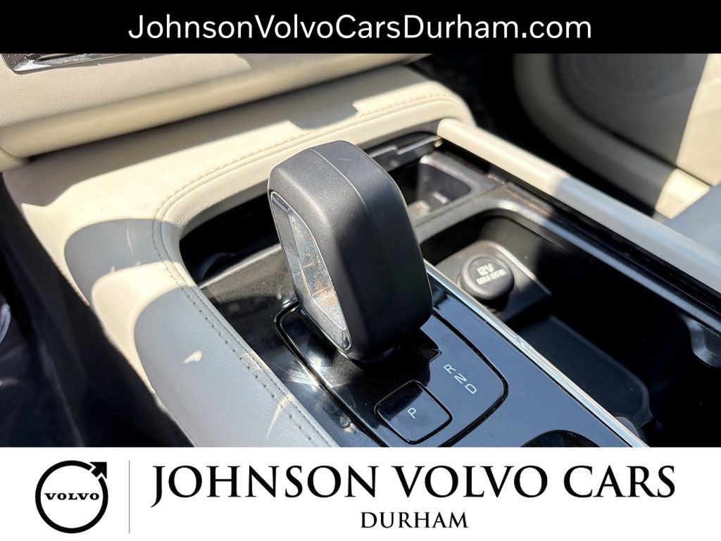2023 Volvo XC90 B5 Core
