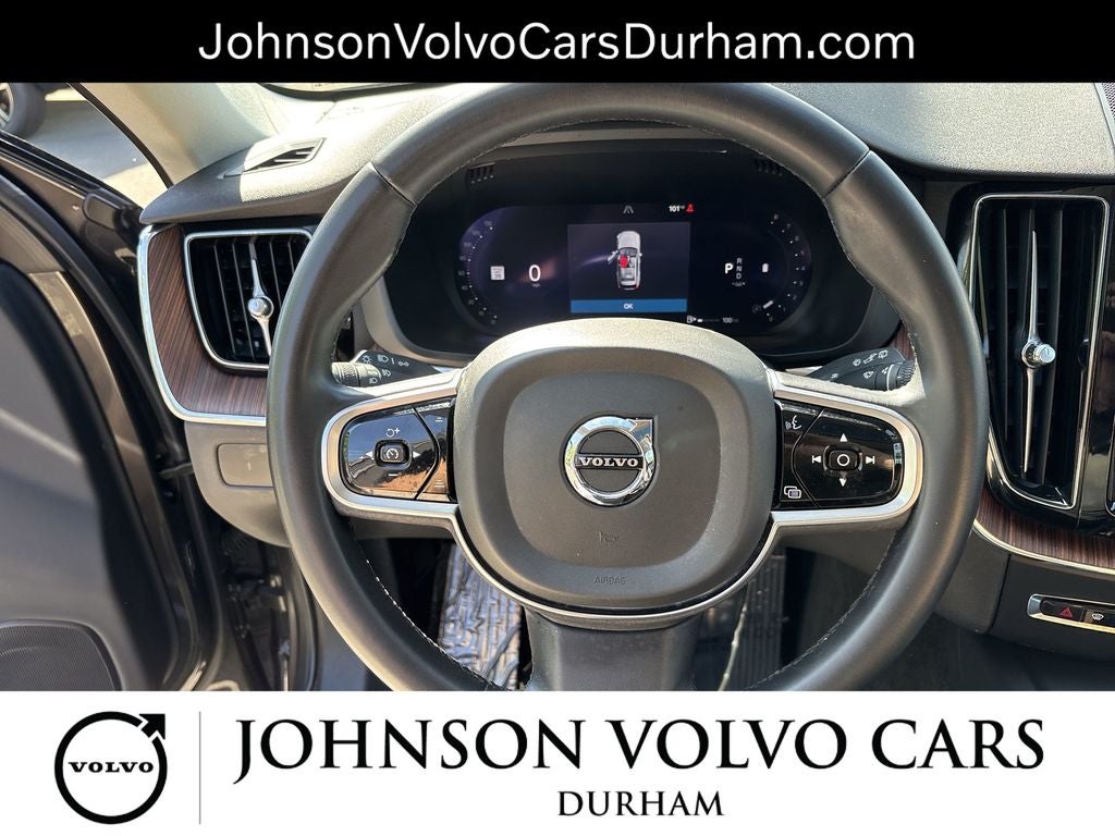 2023 Volvo XC60 B5 Plus Bright Theme