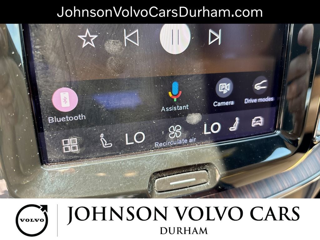 2023 Volvo XC60 B5 Ultimate Bright Theme