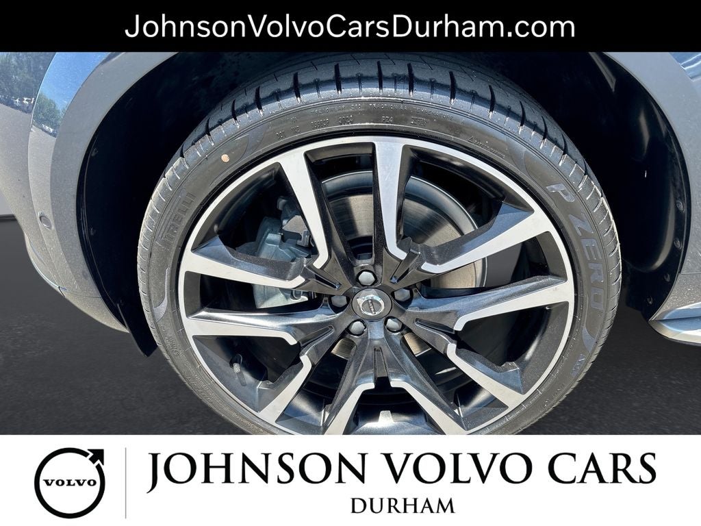 2023 Volvo XC60 B5 Ultimate Bright Theme