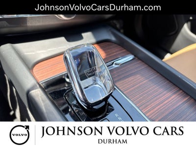 2023 Volvo XC60 B5 Ultimate Bright Theme