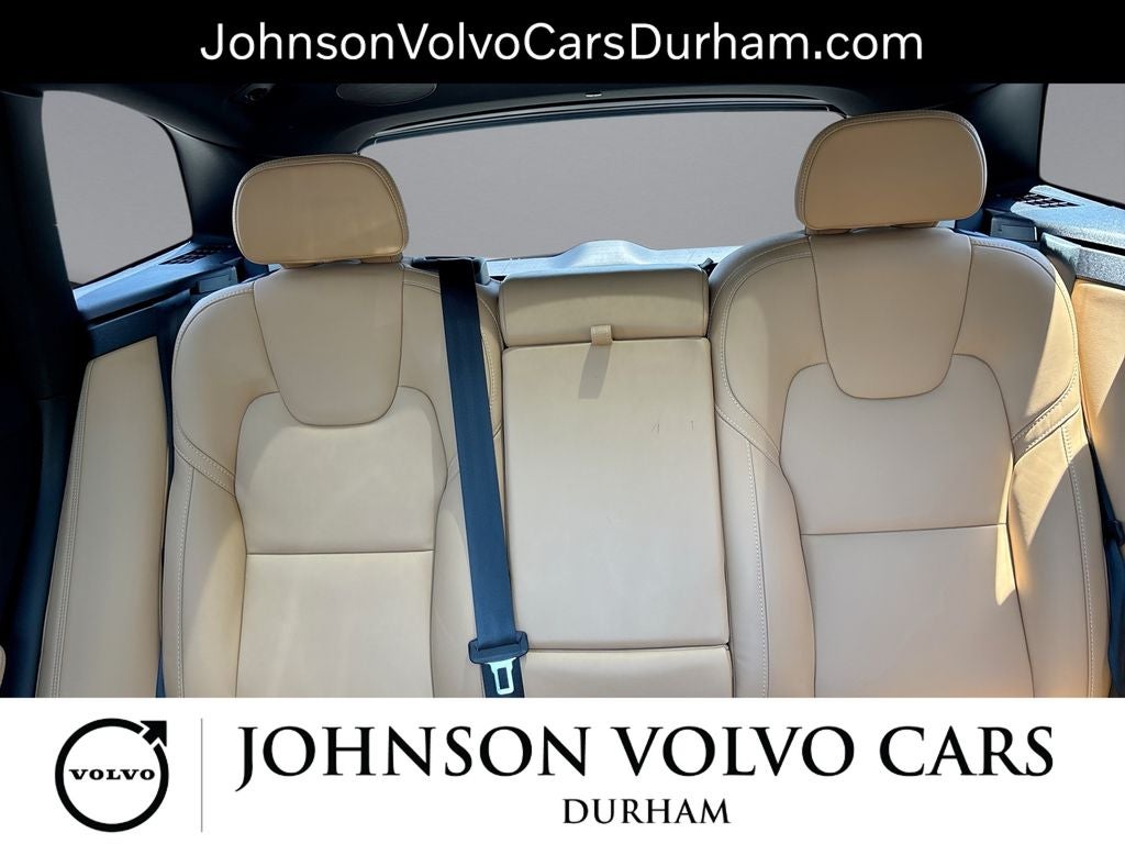 2023 Volvo XC60 B5 Ultimate Bright Theme