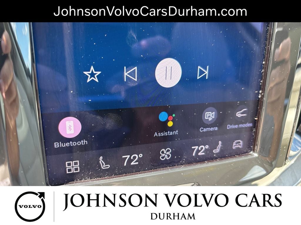 2023 Volvo XC60 B5 Ultimate Bright Theme
