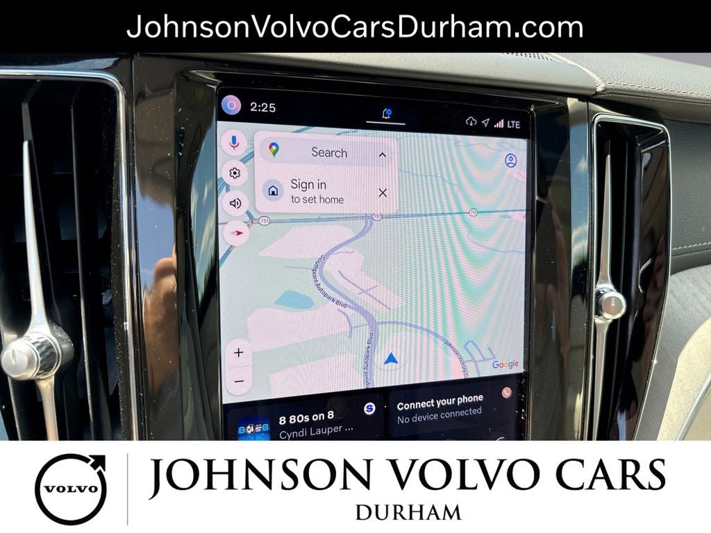 2023 Volvo XC60 B5 Ultimate Bright Theme