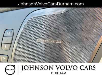 2023 Volvo XC60 B5 Ultimate Bright Theme