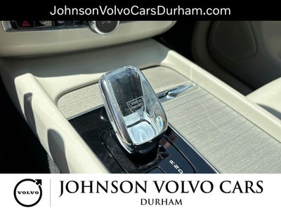 2023 Volvo XC60 B5 Ultimate Bright Theme