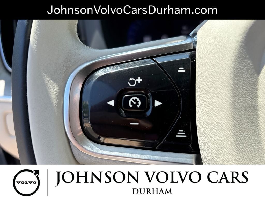 2023 Volvo XC60 B5 Ultimate Bright Theme
