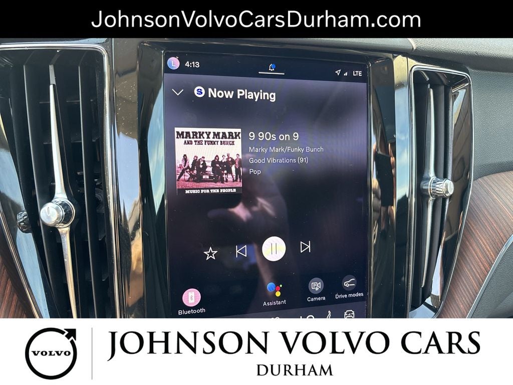 2023 Volvo XC60 B5 Plus Dark Theme