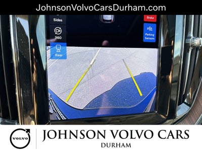 2023 Volvo XC60 B5 Plus Dark Theme