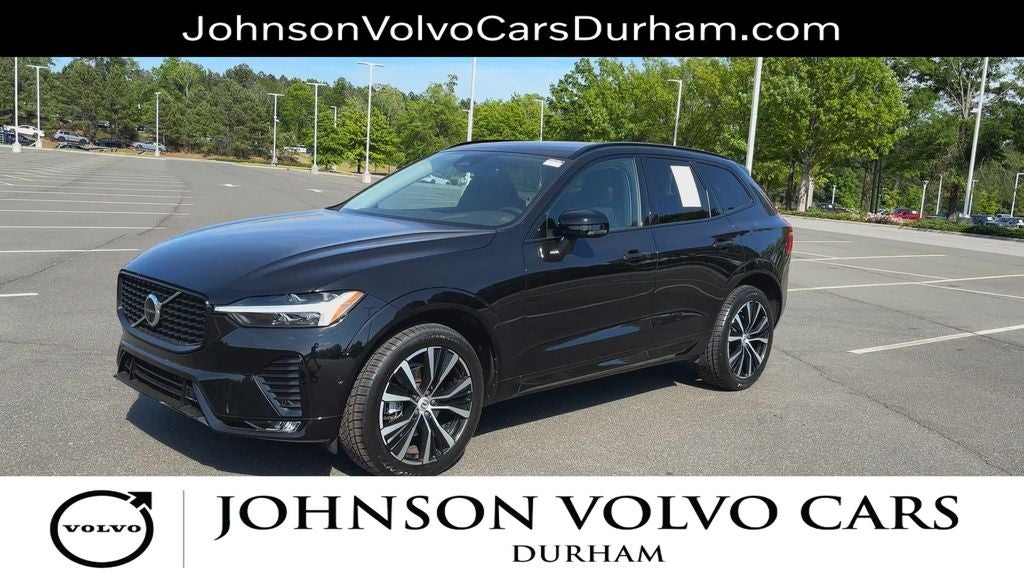 2023 Volvo XC60 B5 Plus Dark Theme