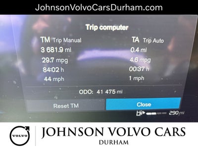 2024 Volvo XC60 B5 Plus Dark Theme