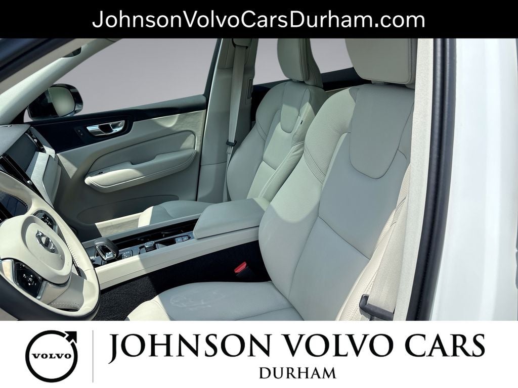 2024 Volvo XC60 B5 Plus Dark Theme