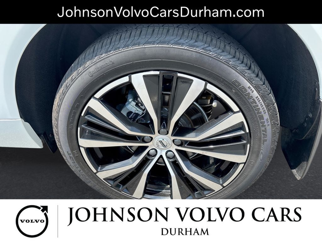 2024 Volvo XC60 B5 Plus Dark Theme