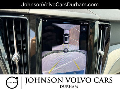 2024 Volvo XC60 B5 Plus Dark Theme