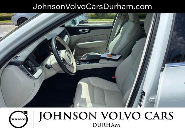 2023 Volvo XC60 B5 Plus Bright Theme