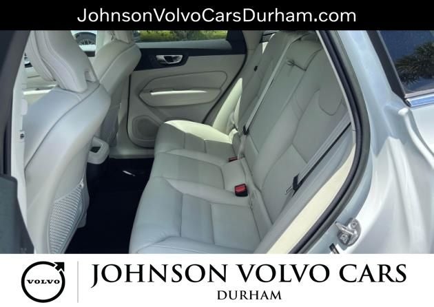 2023 Volvo XC60 B5 Plus Bright Theme