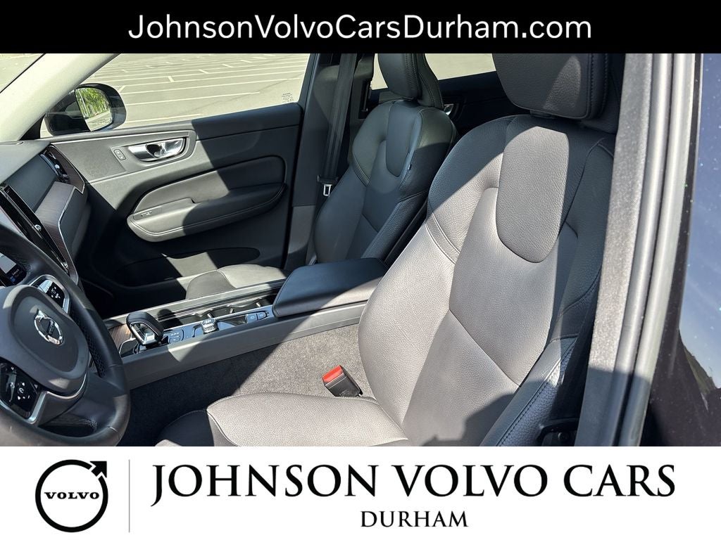 2023 Volvo XC60 B5 Plus Bright Theme