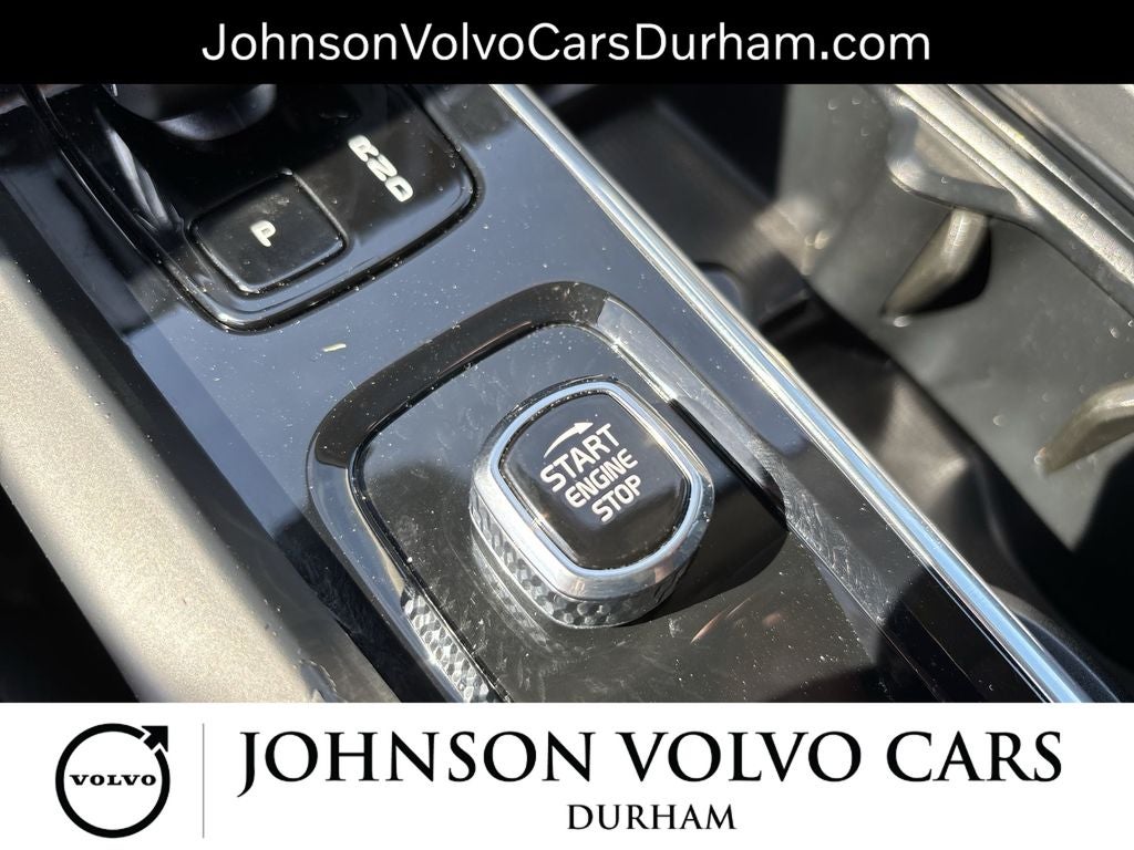 2023 Volvo XC60 B5 Plus Bright Theme