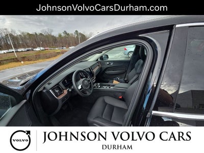 2023 Volvo XC60 B5 Plus Bright Theme