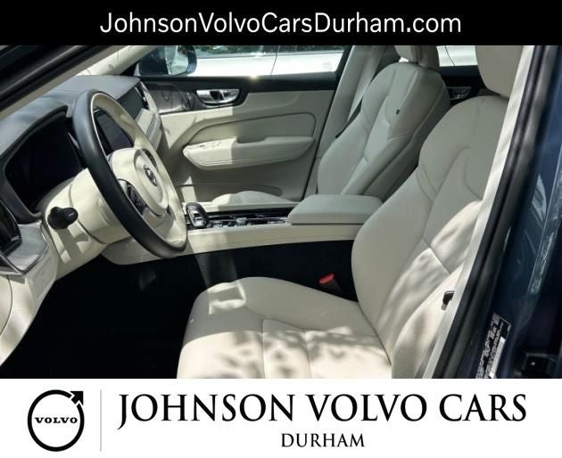 2023 Volvo XC60 B5 Plus Bright Theme