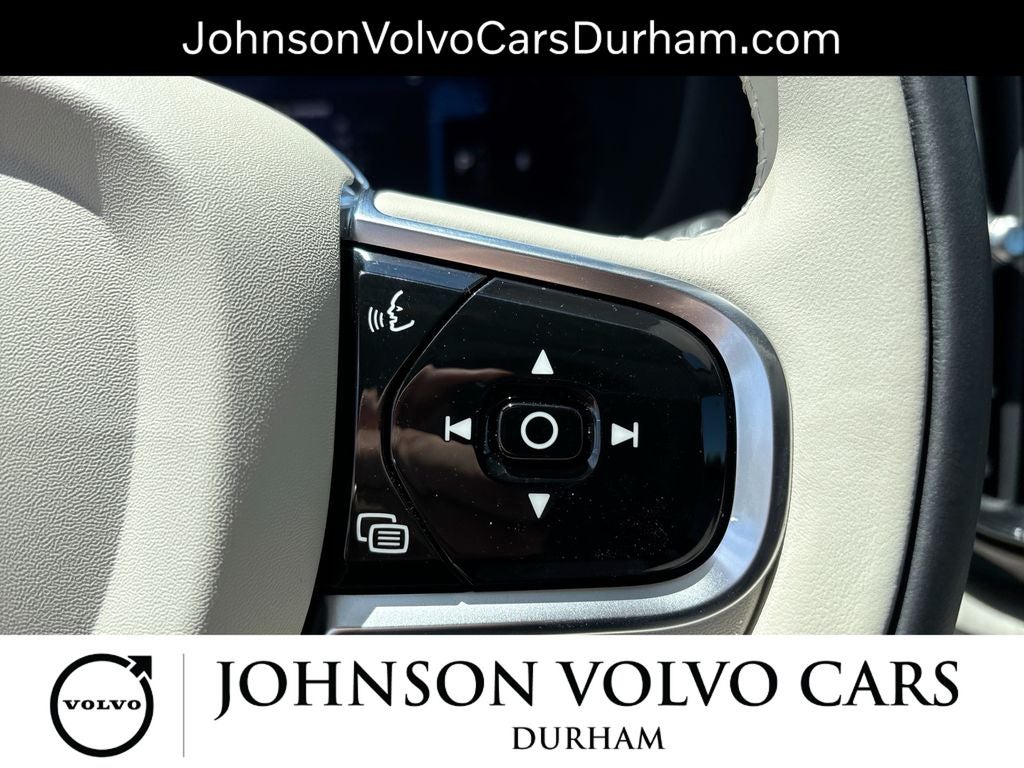 2023 Volvo XC60 B5 Plus Bright Theme