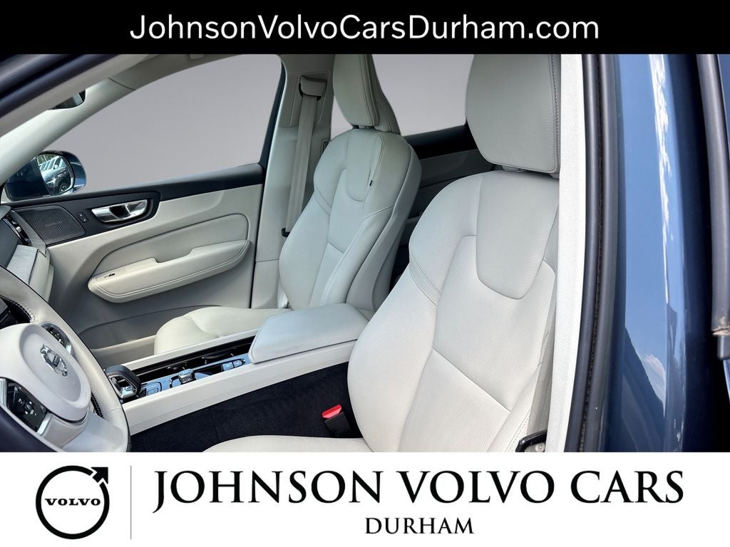 2023 Volvo XC60 B5 Plus Bright Theme