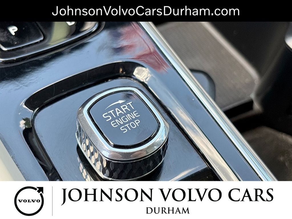 2023 Volvo XC60 B5 Plus Bright Theme