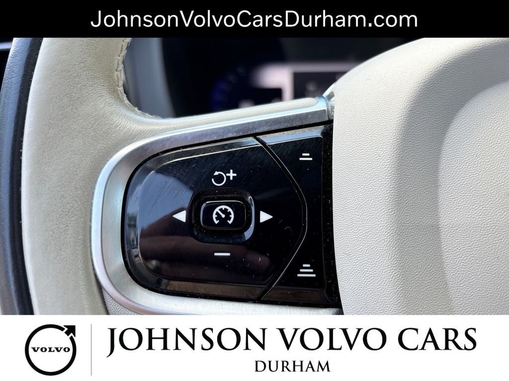 2023 Volvo XC60 B5 Plus Bright Theme