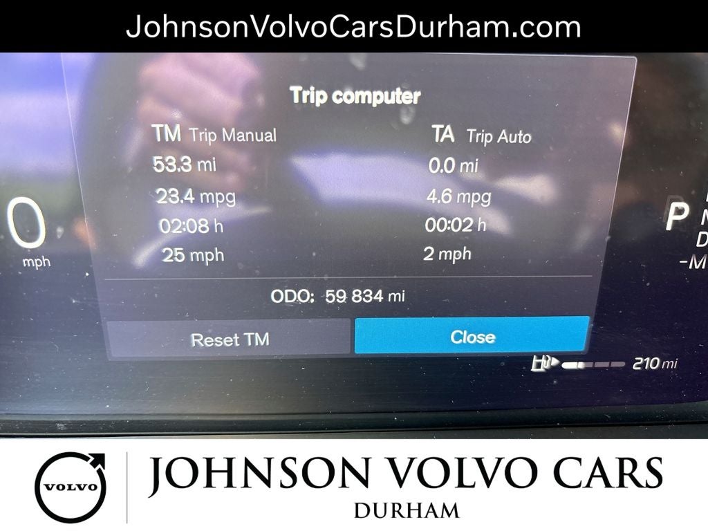 2023 Volvo XC60 B5 Plus Dark Theme