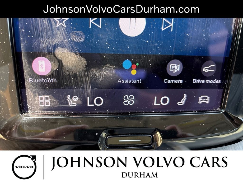 2023 Volvo XC60 B5 Plus Dark Theme