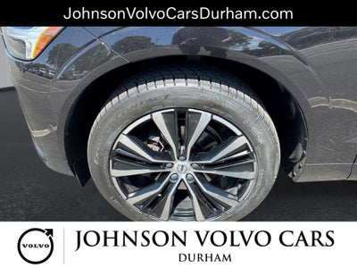 2023 Volvo XC60 B5 Plus Dark Theme