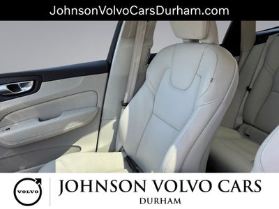 2023 Volvo XC60 B5 Plus Dark Theme