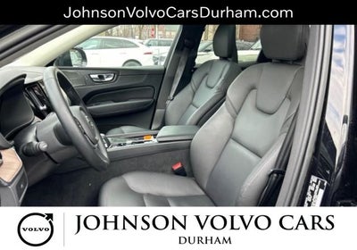2023 Volvo XC60 B5 Plus Dark Theme