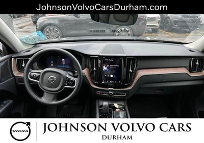 2023 Volvo XC60 B5 Plus Dark Theme