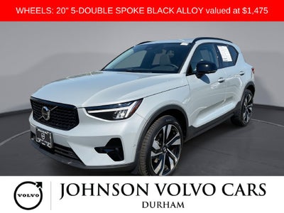 2024 Volvo XC40 B5 Plus Dark Theme