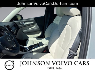 2024 Volvo XC40 B5 Plus Dark Theme