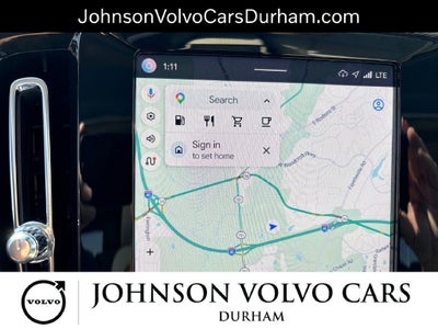 2024 Volvo XC40 B5 Plus Dark Theme
