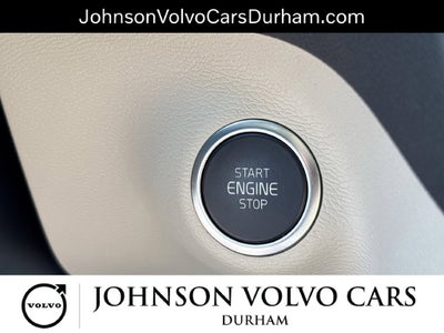 2024 Volvo XC40 B5 Plus Dark Theme