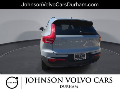 2024 Volvo XC40 B5 Plus Dark Theme