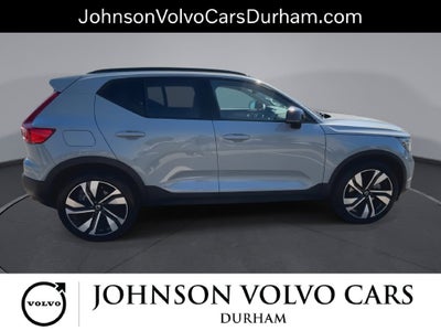 2024 Volvo XC40 B5 Plus Dark Theme