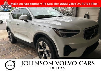 2023 Volvo XC40 B5 Plus Bright Theme