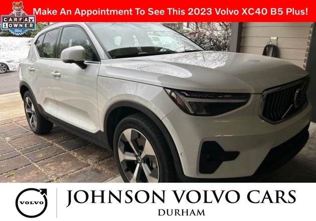 2023 Volvo XC40 B5 Plus Bright Theme