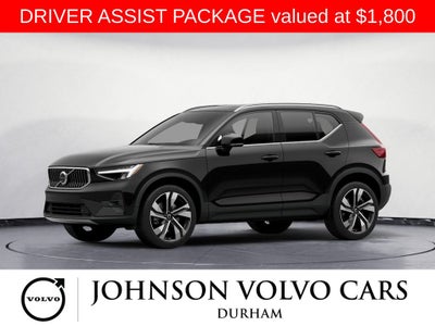 2023 Volvo XC40 B5 Plus Bright Theme