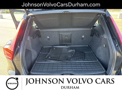 2023 Volvo XC40 B5 Plus Bright Theme