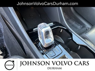 2023 Volvo XC40 B5 Plus Bright Theme