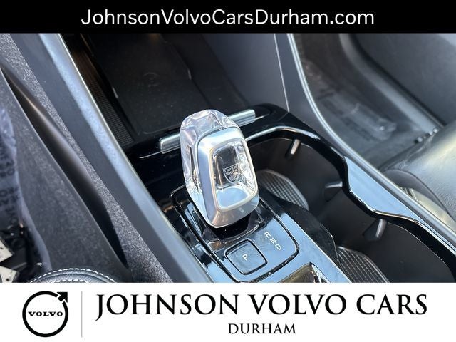 2023 Volvo XC40 B5 Plus Bright Theme