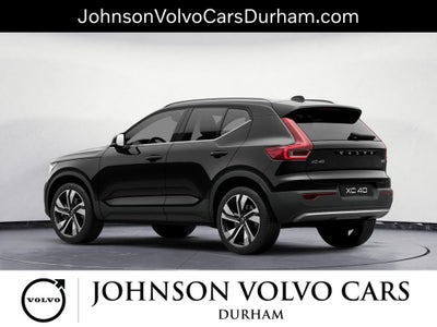 2023 Volvo XC40 B5 Plus Bright Theme