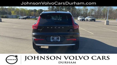 2023 Volvo XC40 B5 Plus Bright Theme