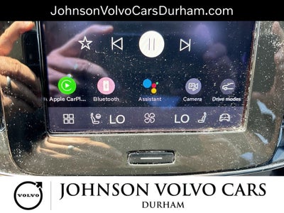 2023 Volvo XC40 B5 Plus Dark Theme